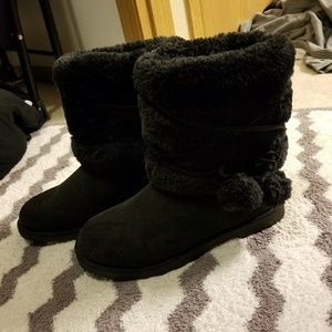 Makalu Pom-Pom Boots